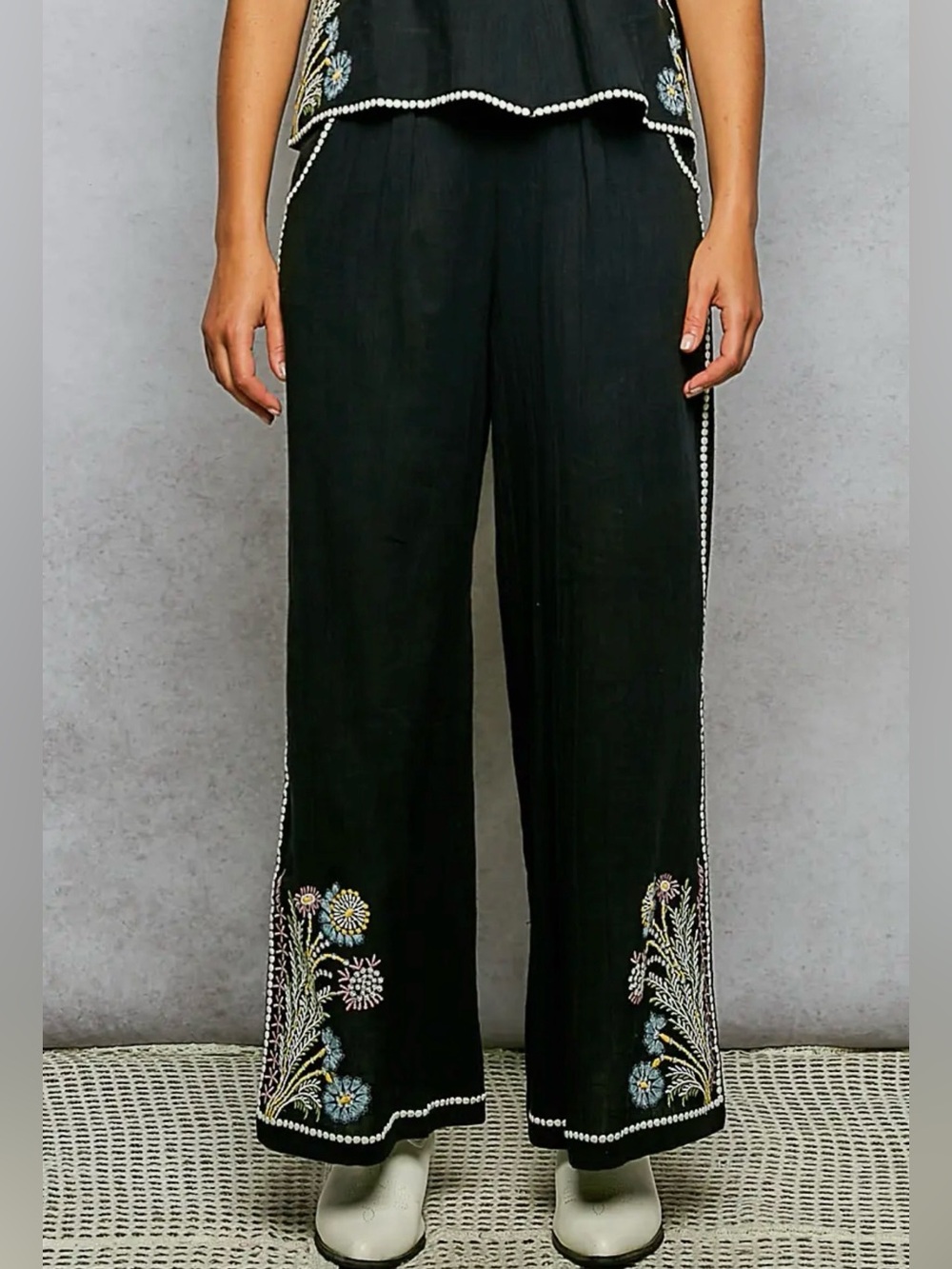 New POL Embroidered Black Wide-Leg Pants S M L